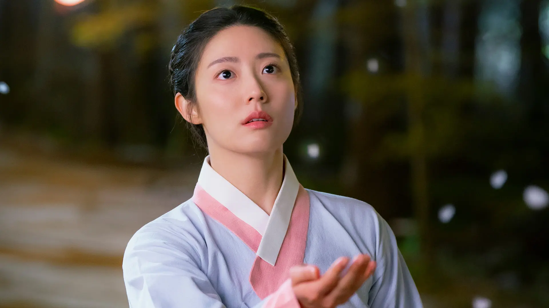 愛する盗賊様よ　Licensed by KBS Media Ltd. © 2026 KBS. All rights reserved　U-NEXTにて独占配信中　劇中シーン　ナムヒジョン