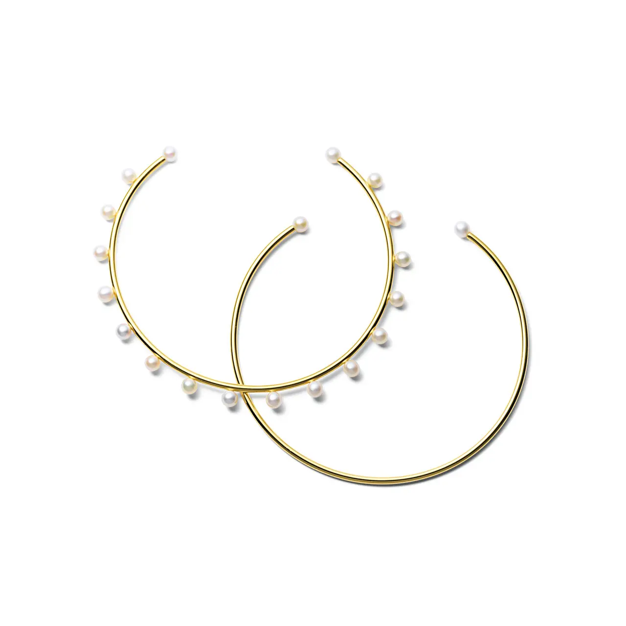 モードな華やぎを約束する ゴールドチョーカー