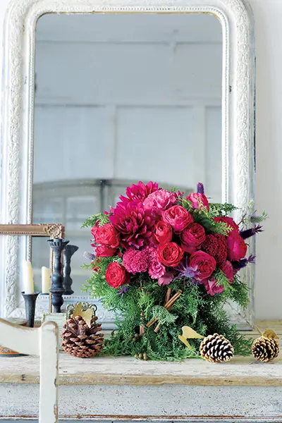 格式と優美さを添える花を　並木容子さんから学ぶクリスマスとお正月の花あしらい_1_1-2
