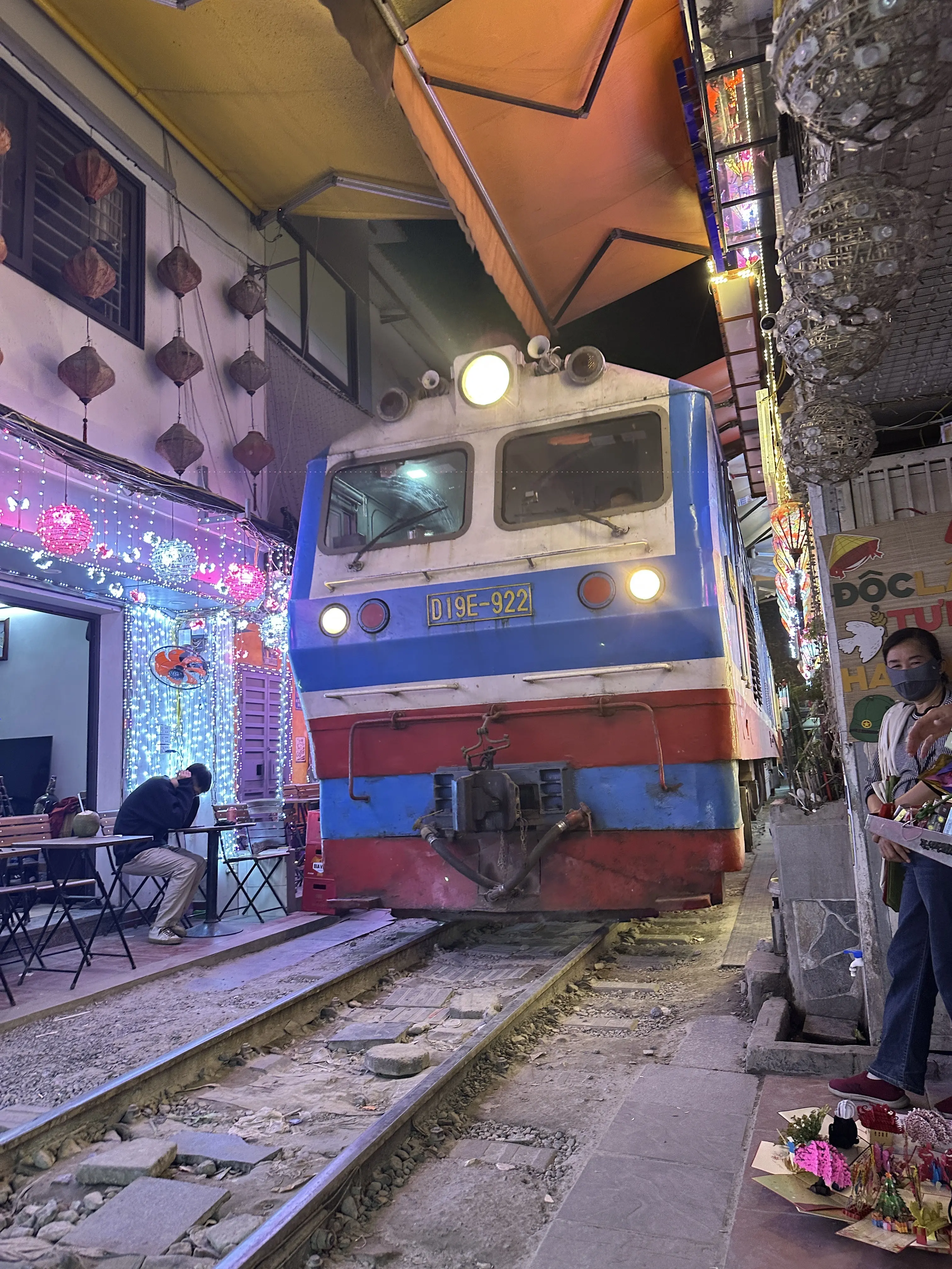 トレインストリート　ベトナム　ハノイ