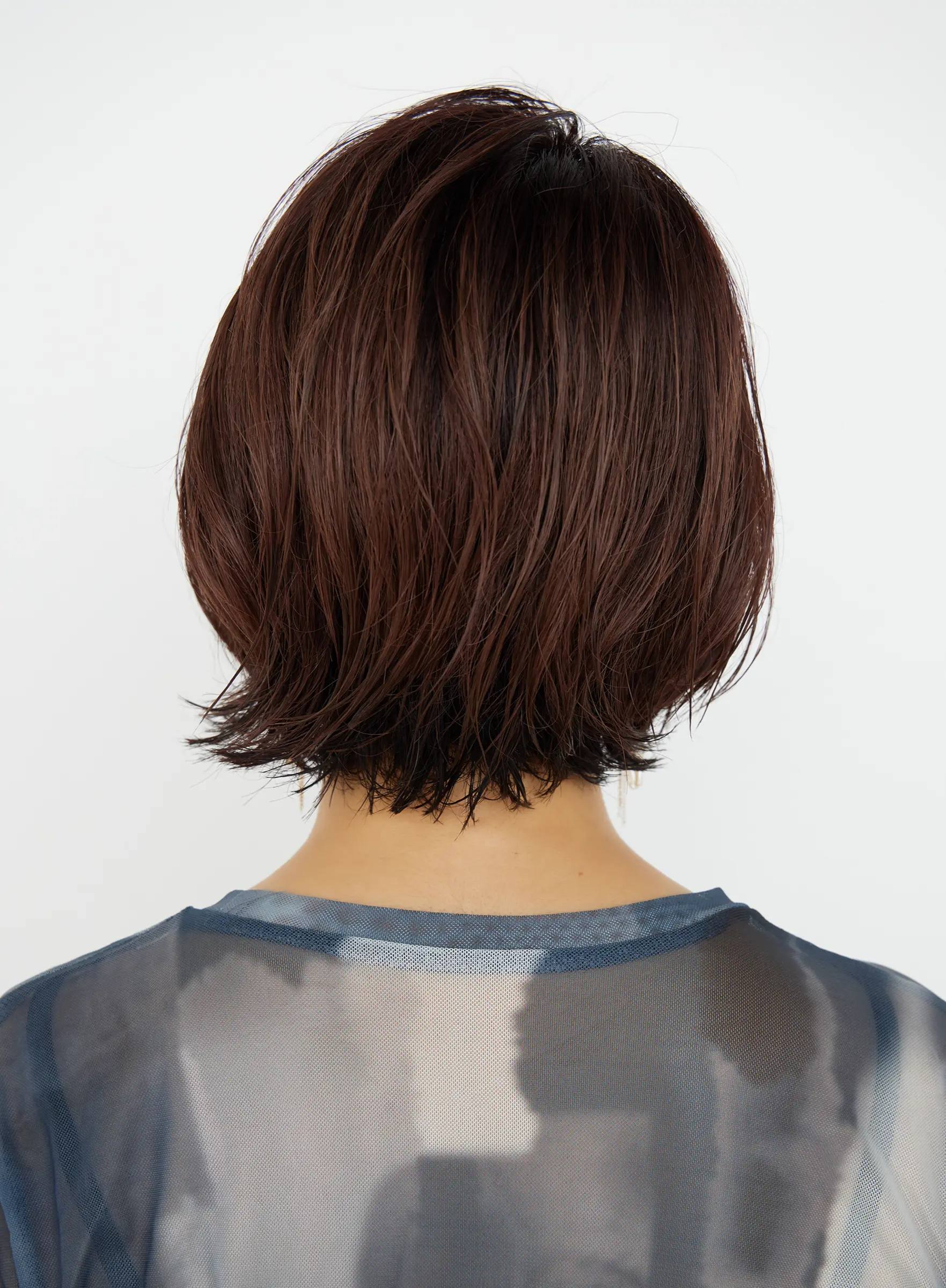 Webエクラ 40代50代 髪型 後から見たくびれボブヘアスタイル