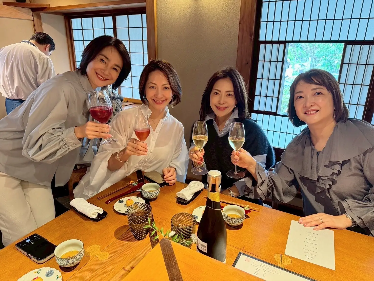 GUシャツをインしたネイビーコーデで鎌倉の古民家スパニッシュレストランへ_1_4