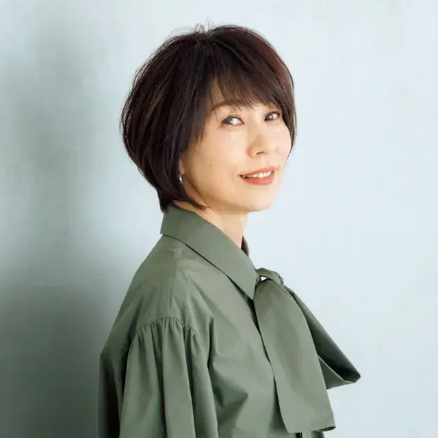 【50代髪型・ヘアスタイル】重さと丸みをキープした“こなれショート”