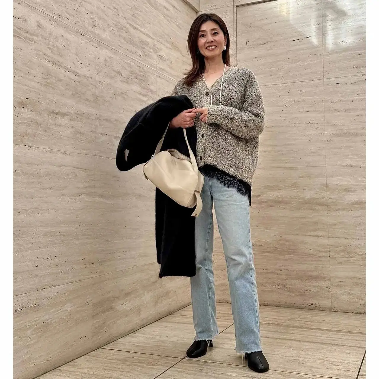 【40代・50代のランチコーデ5選】上品さとカジュアル感のバランスが◎冬にぴったりのお出かけ服