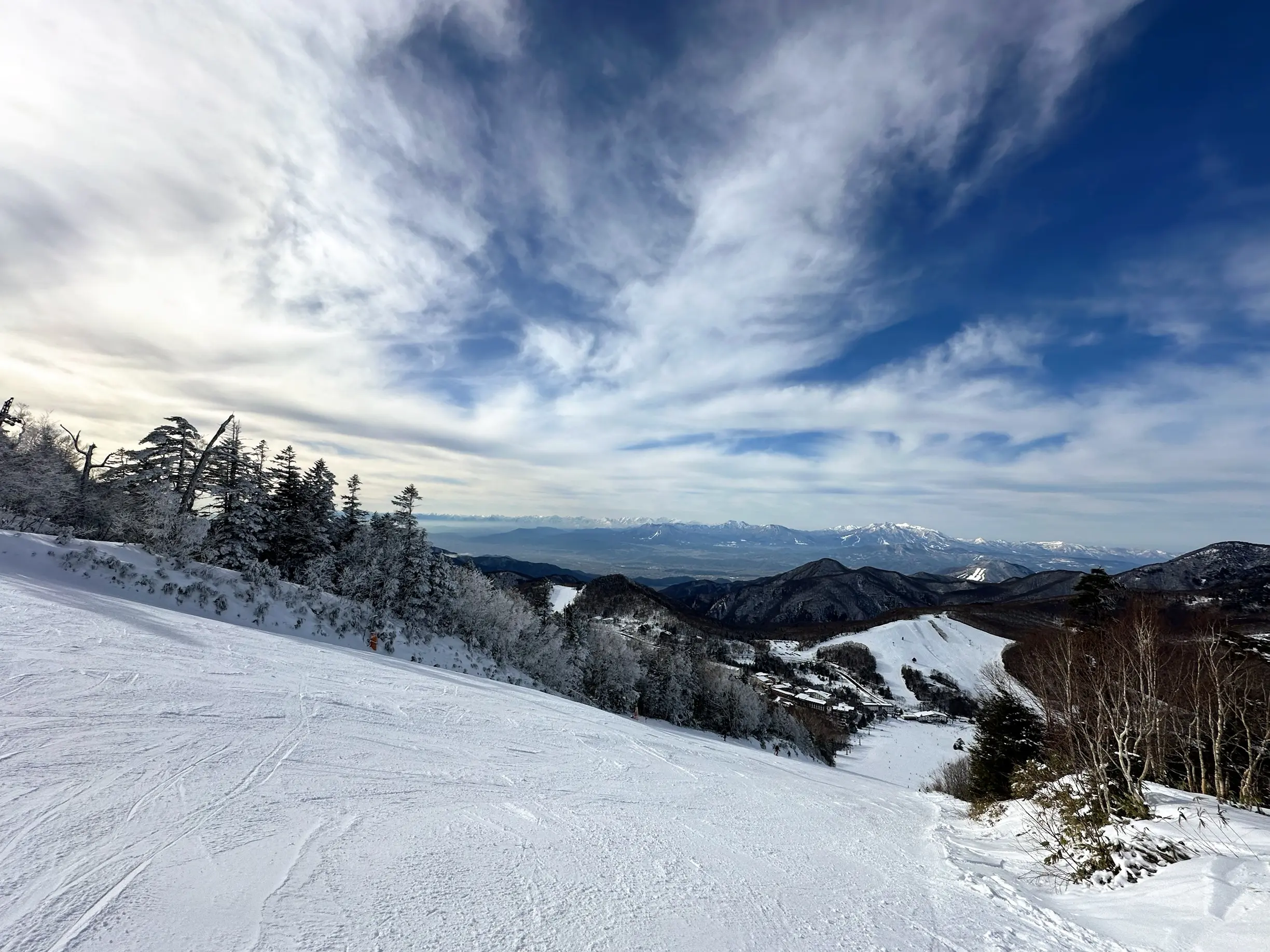 今季初滑りは毎年恒例の奥志賀高原で_1_8