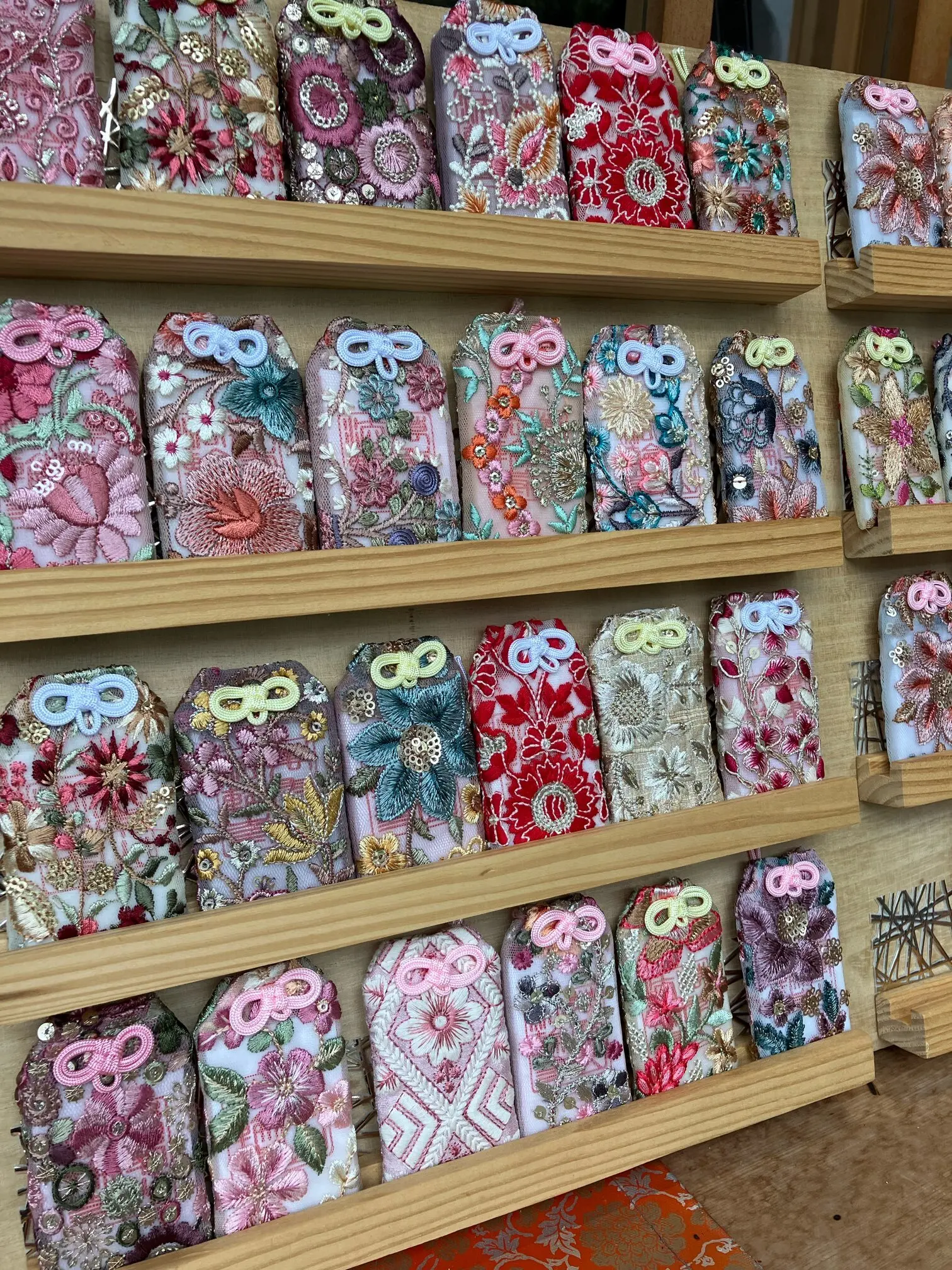 御朱印 法輪寺 切り絵御朱印 早稲田駅 お散歩 御朱印さんぽ 花手水 東京さんぽ 担々麺 岡山担々麺 定膳 EKUBODO Tokyo 早稲田