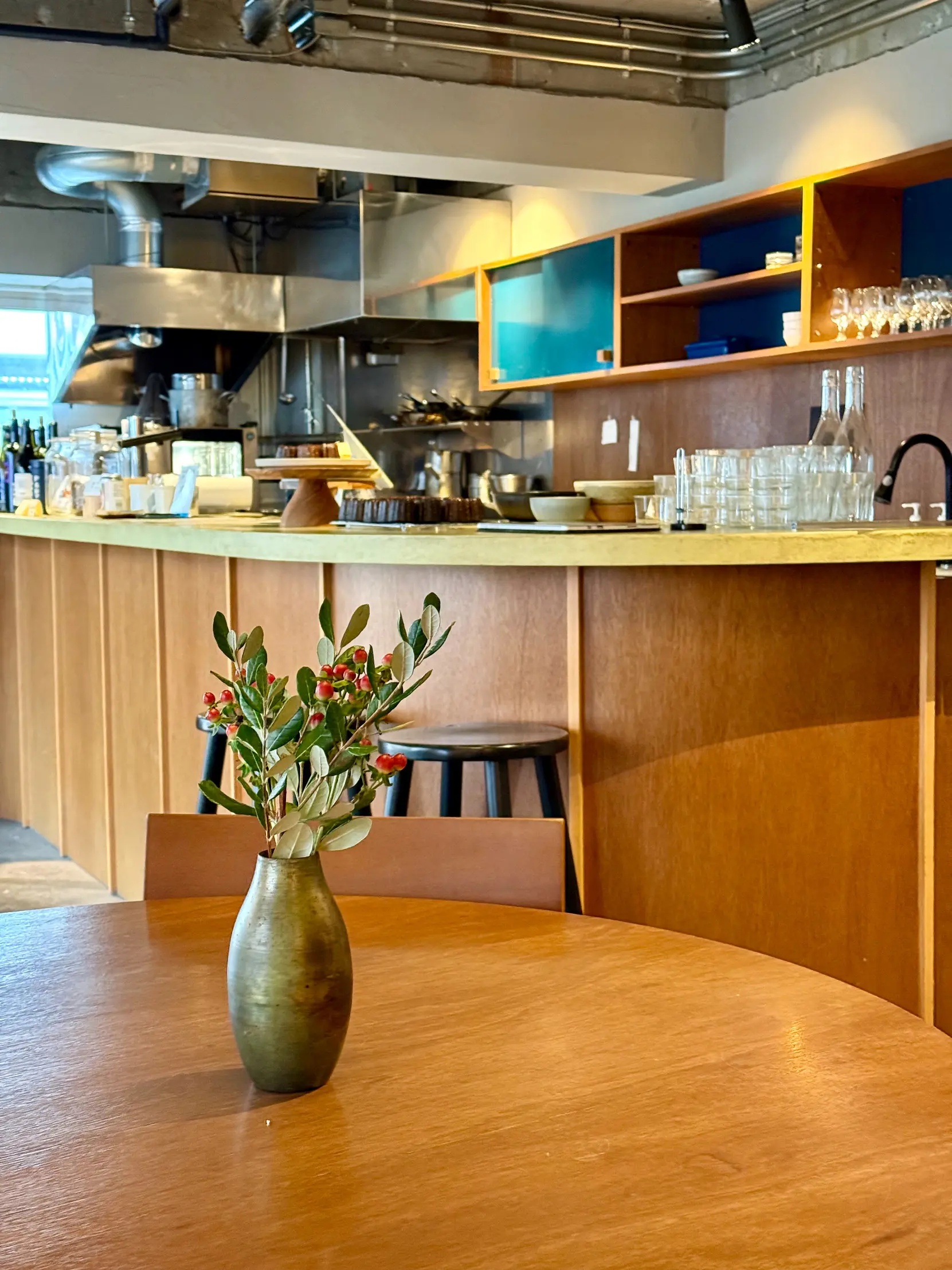 羽織るだけで見た目も気分も華やぐ♪ストールコーディネートで秋のお出かけ_1_53