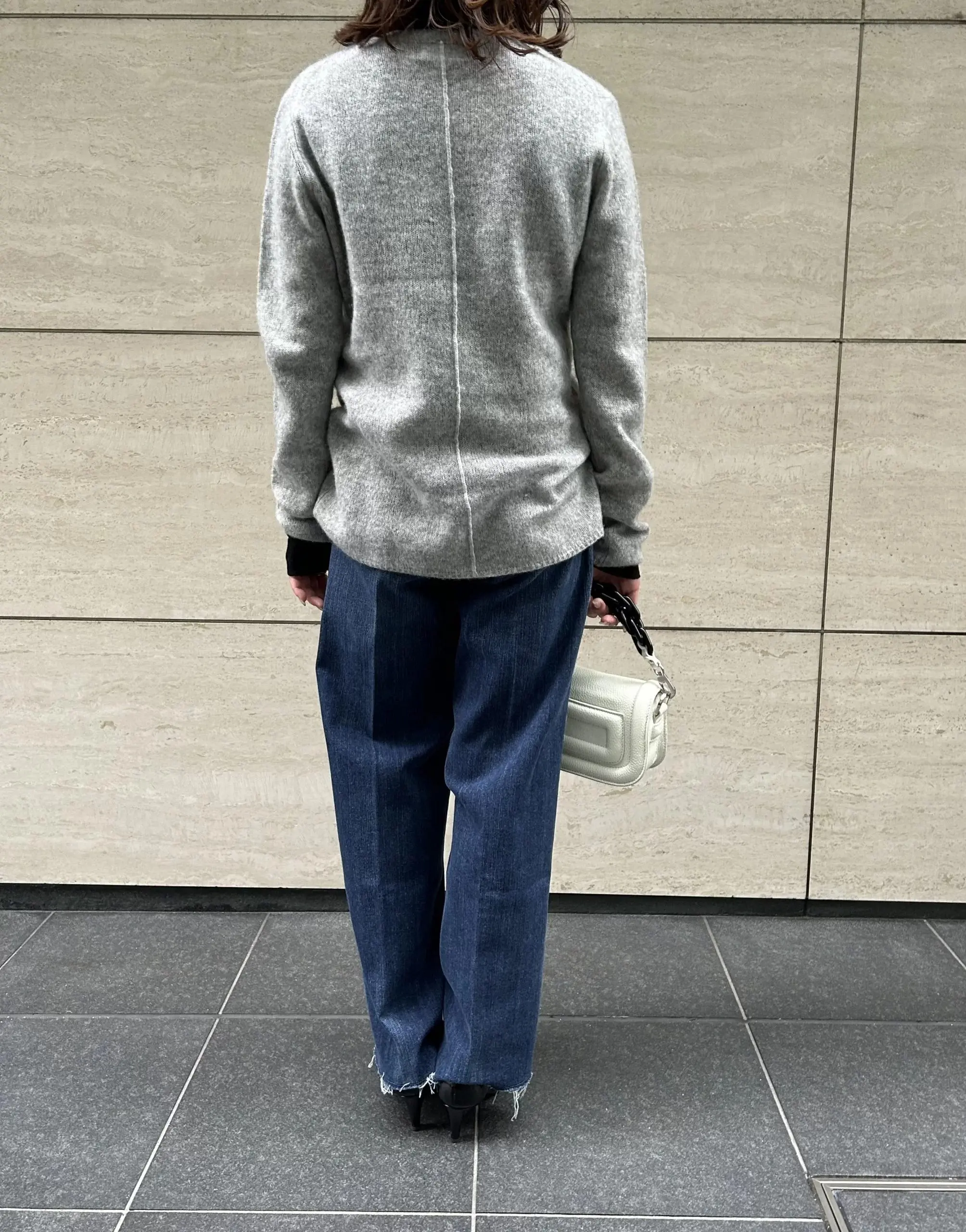 お家で洗えるカシミヤ100%の極上ニット。トレンドのシアー感のも注目「ADAWAS×eclat・別注ニット」【50代ファッション】_1_7