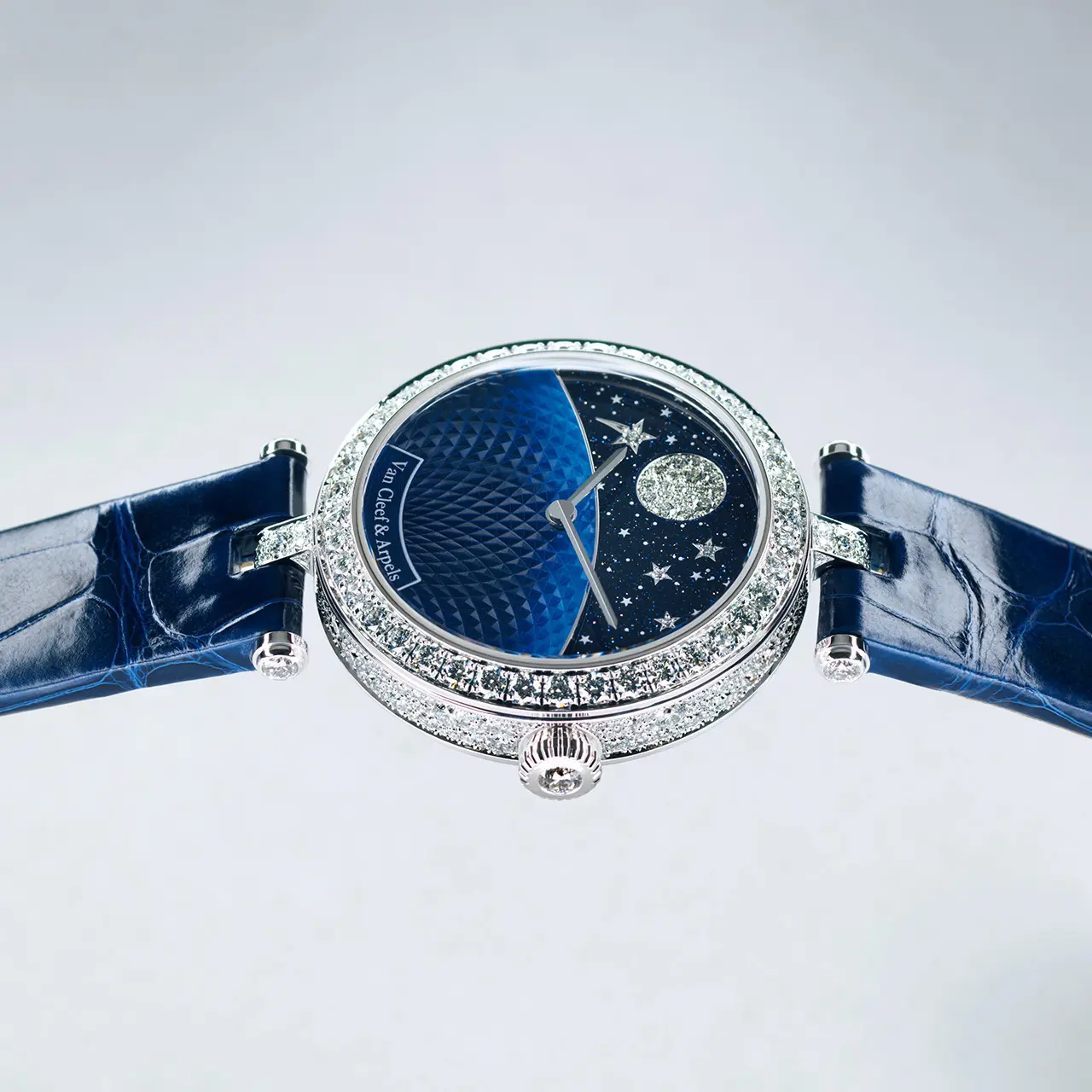 腕時計が紡ぐ物語】月と太陽が永遠に追いかけっこ「ヴァン クリーフ