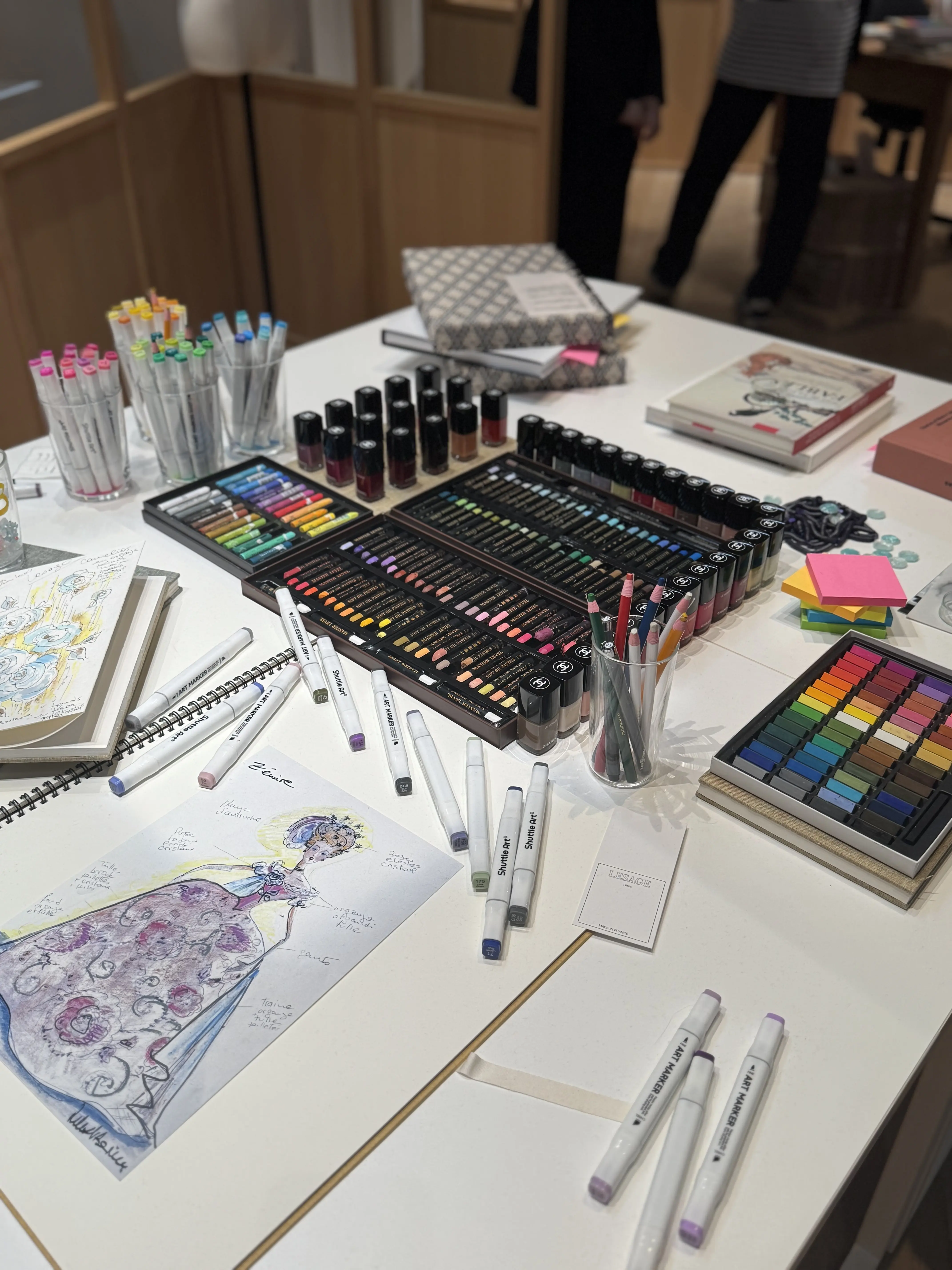 ツイードを軽やかに着る秋の展覧会コーデ _1_3