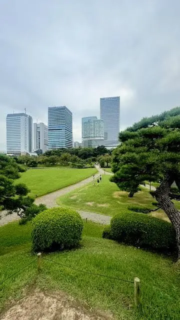 浜離宮の中の庭園