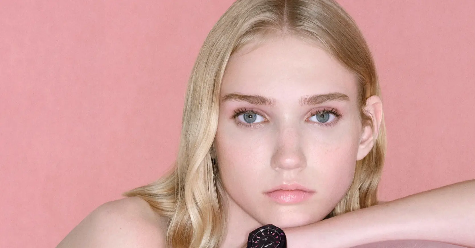 eclat's pick up】シャネルの限定ウォッチが、50代の華と品格を