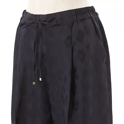 着回しがきく冬の柄パンツをスタッフの私服にコーディネートしてみました♪ 「E by eclat ・レオパードジャカードパンツ」【50代ファッション】_1_14-1