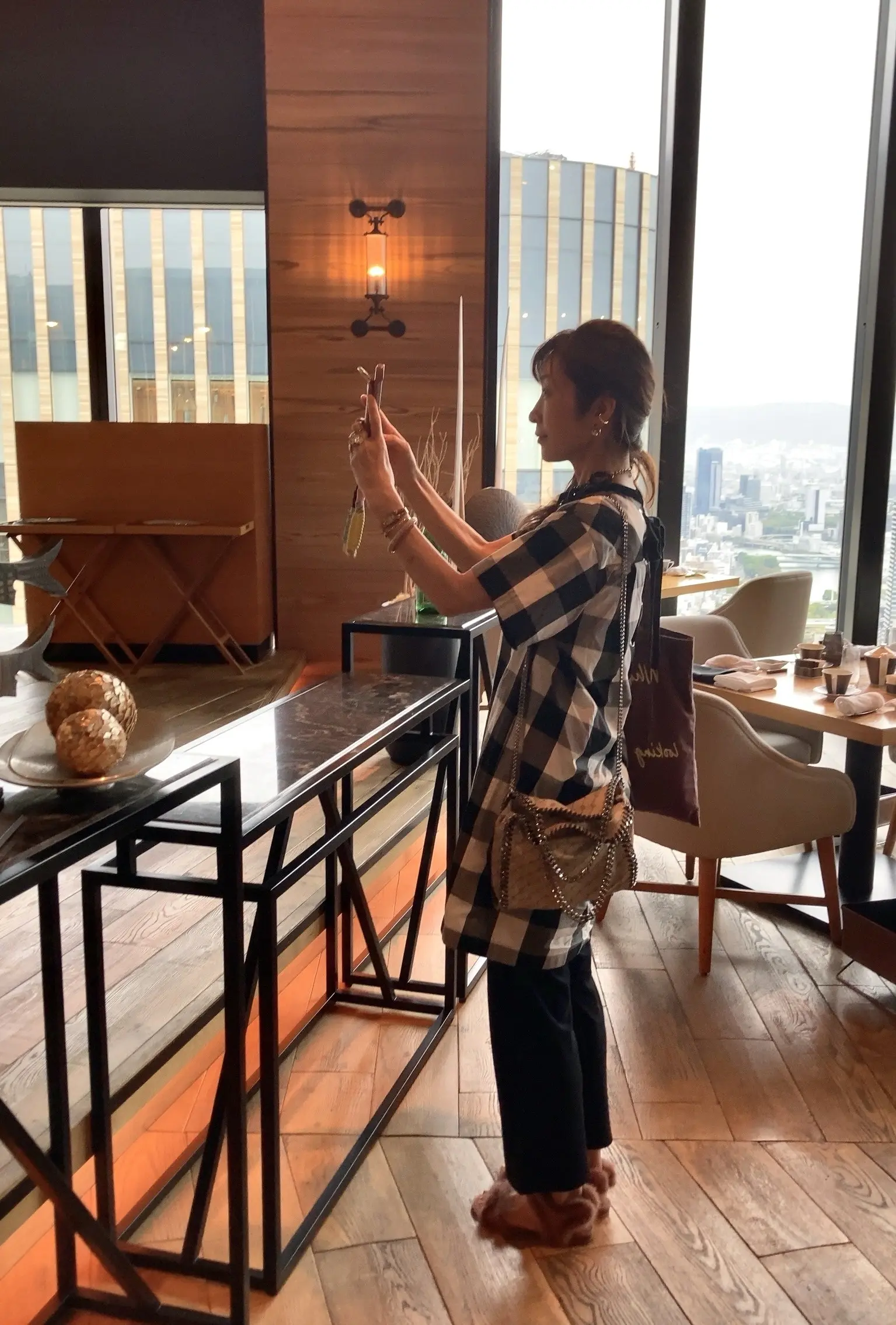 たまにはモードなワンピで！絶景ホテルでのランチ会へ_1_19