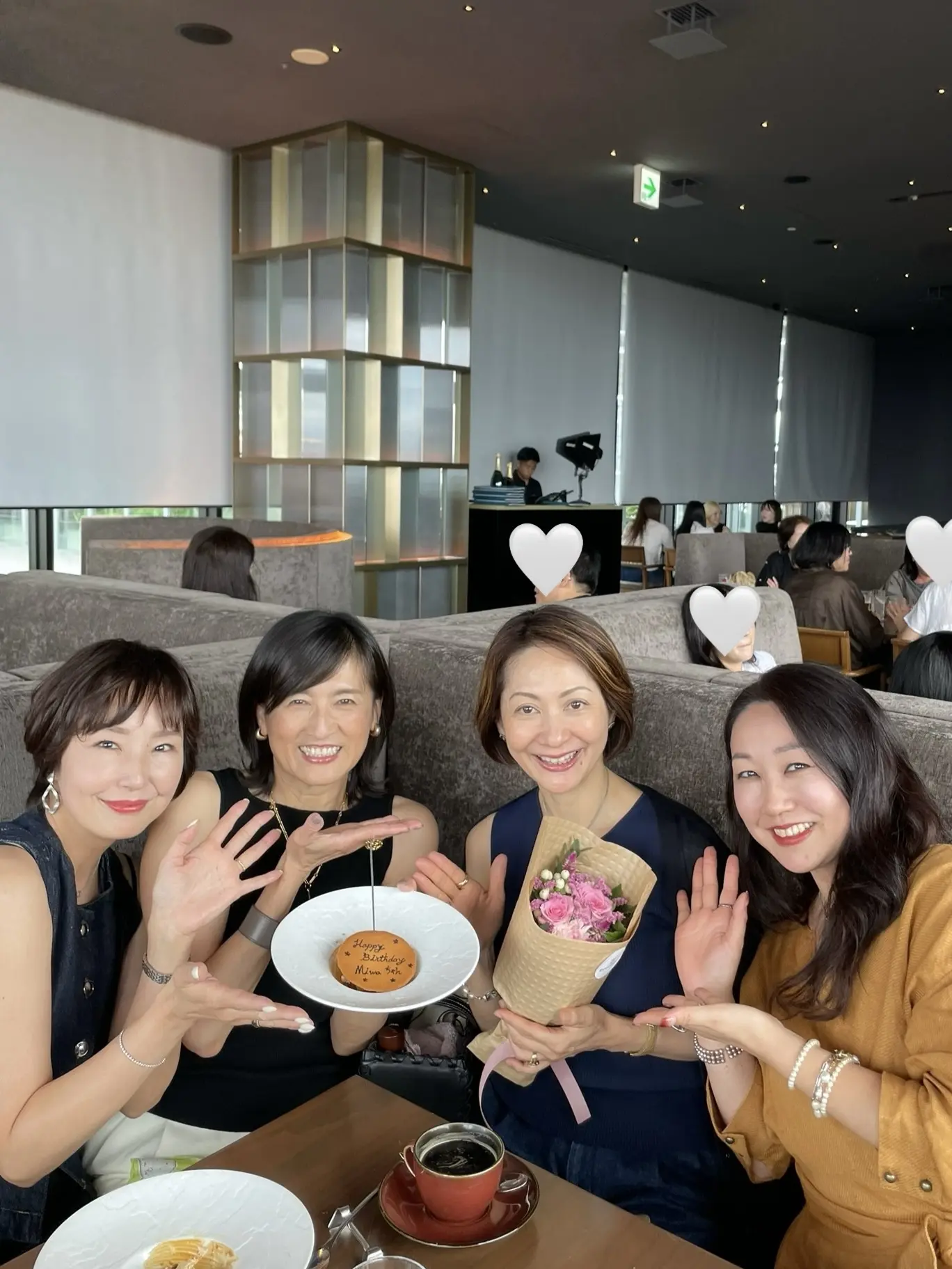 「優美なセミワイドパンツ」コーデで渋谷スカイビューランチ_1_10