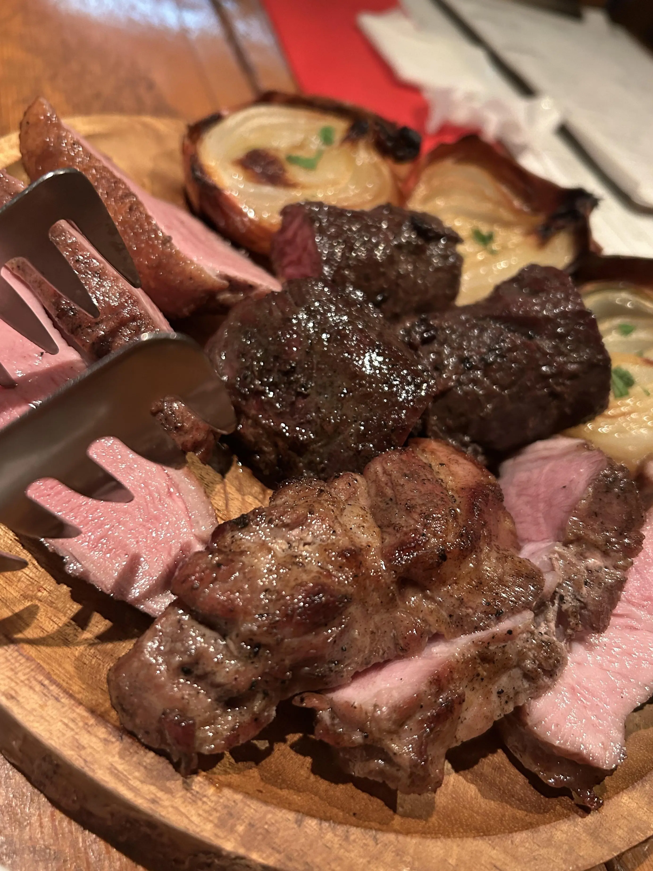 初台　イタリアン居酒屋　炭火焼き肉