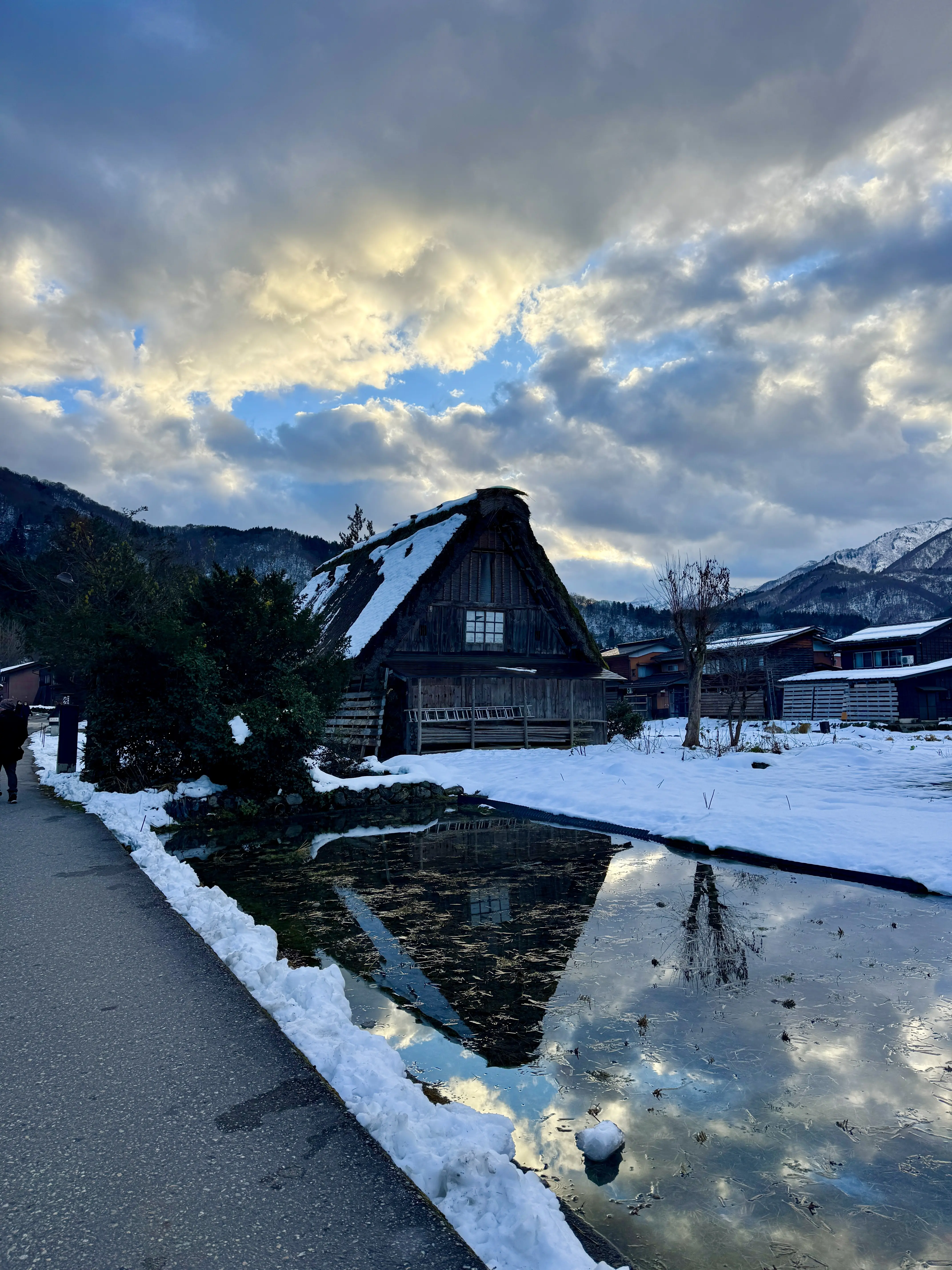 飛騨高山から世界遺産・白川郷へ！気温0℃も怖くない、大人のための防寒レイヤード術_1_9-1
