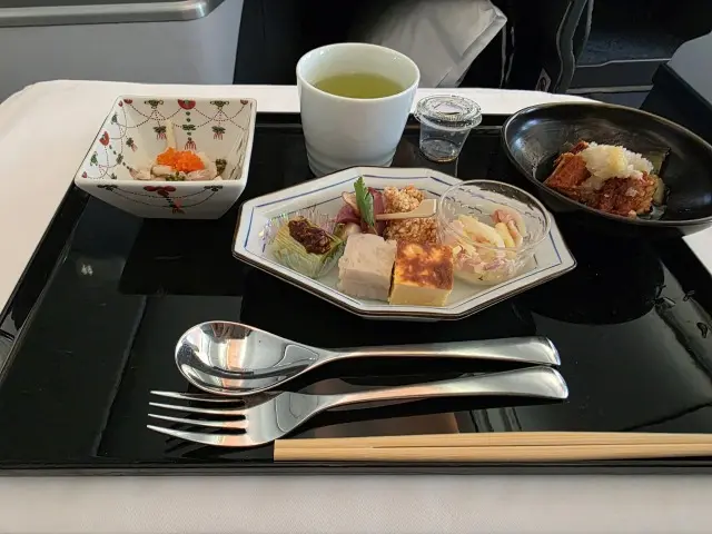 ラウンジと機内食など_1_7