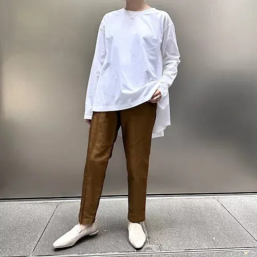 【50代秋コーデ】気温26度の服装。肌寒い季節の気温別コーデ25選_1_24