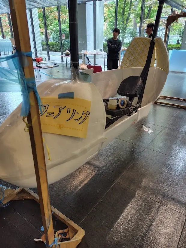 定番ユニクロコーデで、キャンパスをフラリ_1_5-1