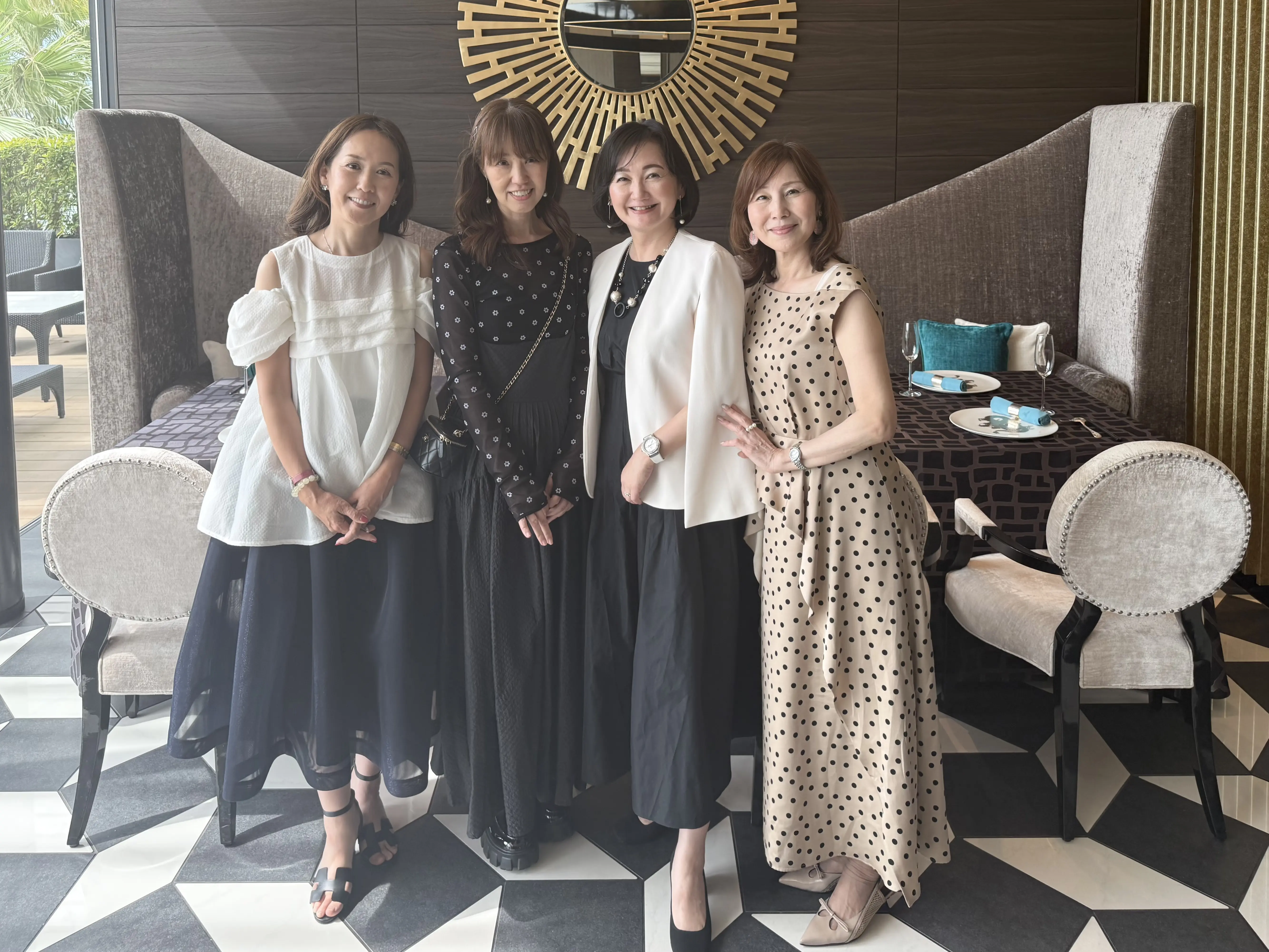 モノトーンコーデで大人女史会ランチ、芦屋ベイコート倶楽部♪_1_3