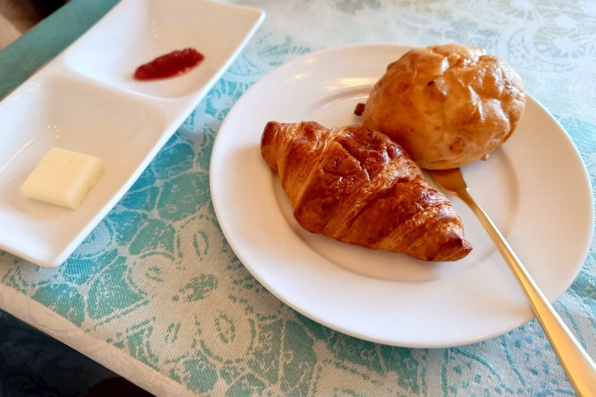 湖畔の洋館 かたくらシルクホテル