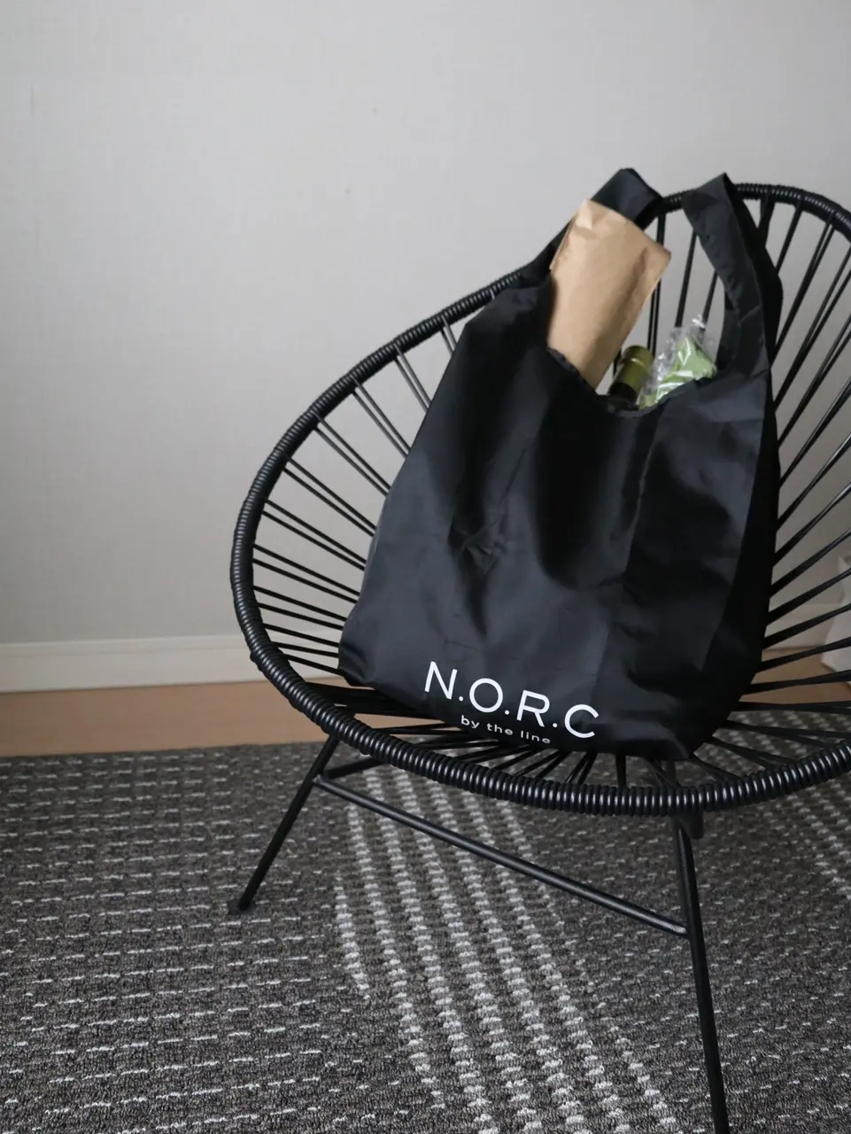 N.O.R.Cのショッパーバッグでお買い物