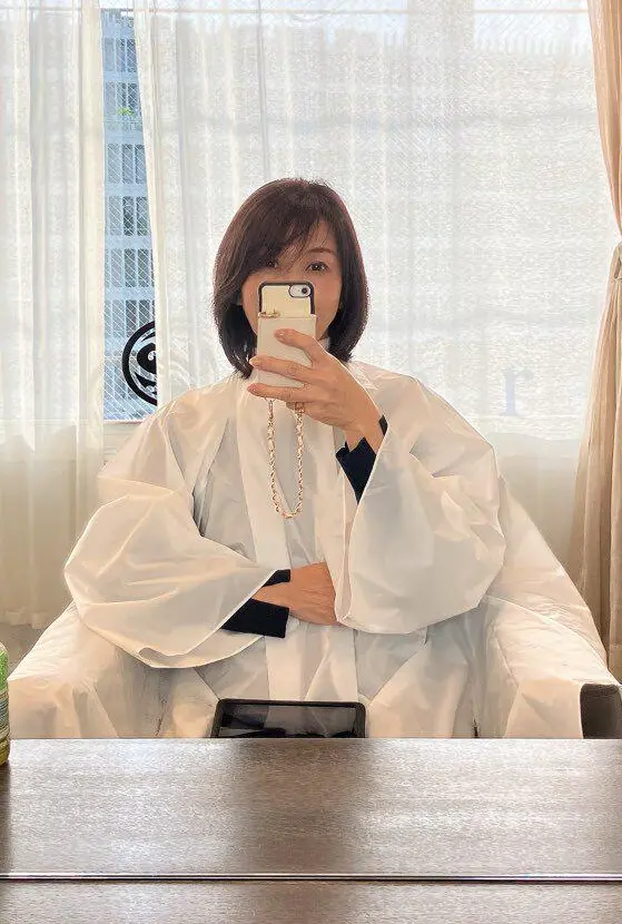 ミディアムヘア。ひし形 レイヤーボブ ミディアムボブ 丸みボブ eclat eclat6月号 美髪プロジェクト 「美髪パーフェクトBOOK」marr中目黒 アラフィフ髪型 長めショート