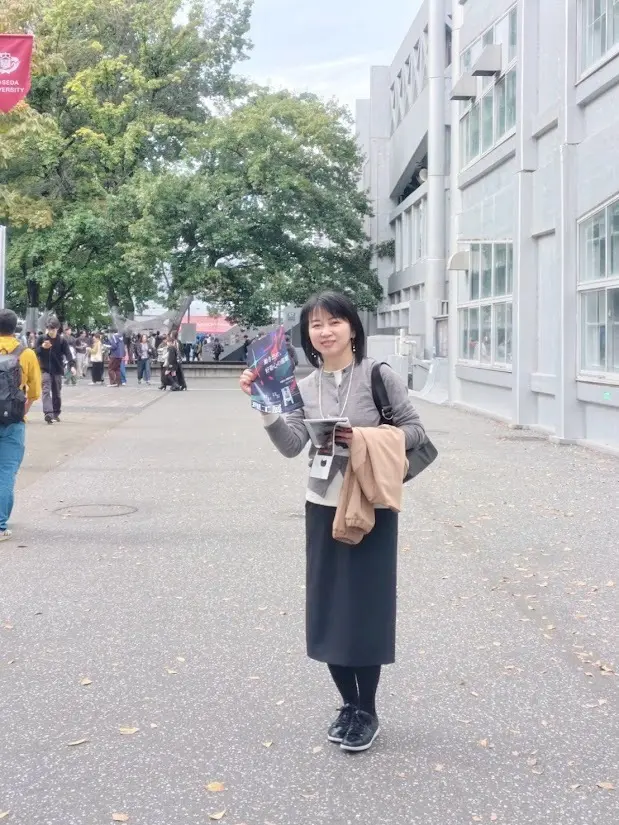 定番ユニクロコーデで、キャンパスをフラリ_1_3-1