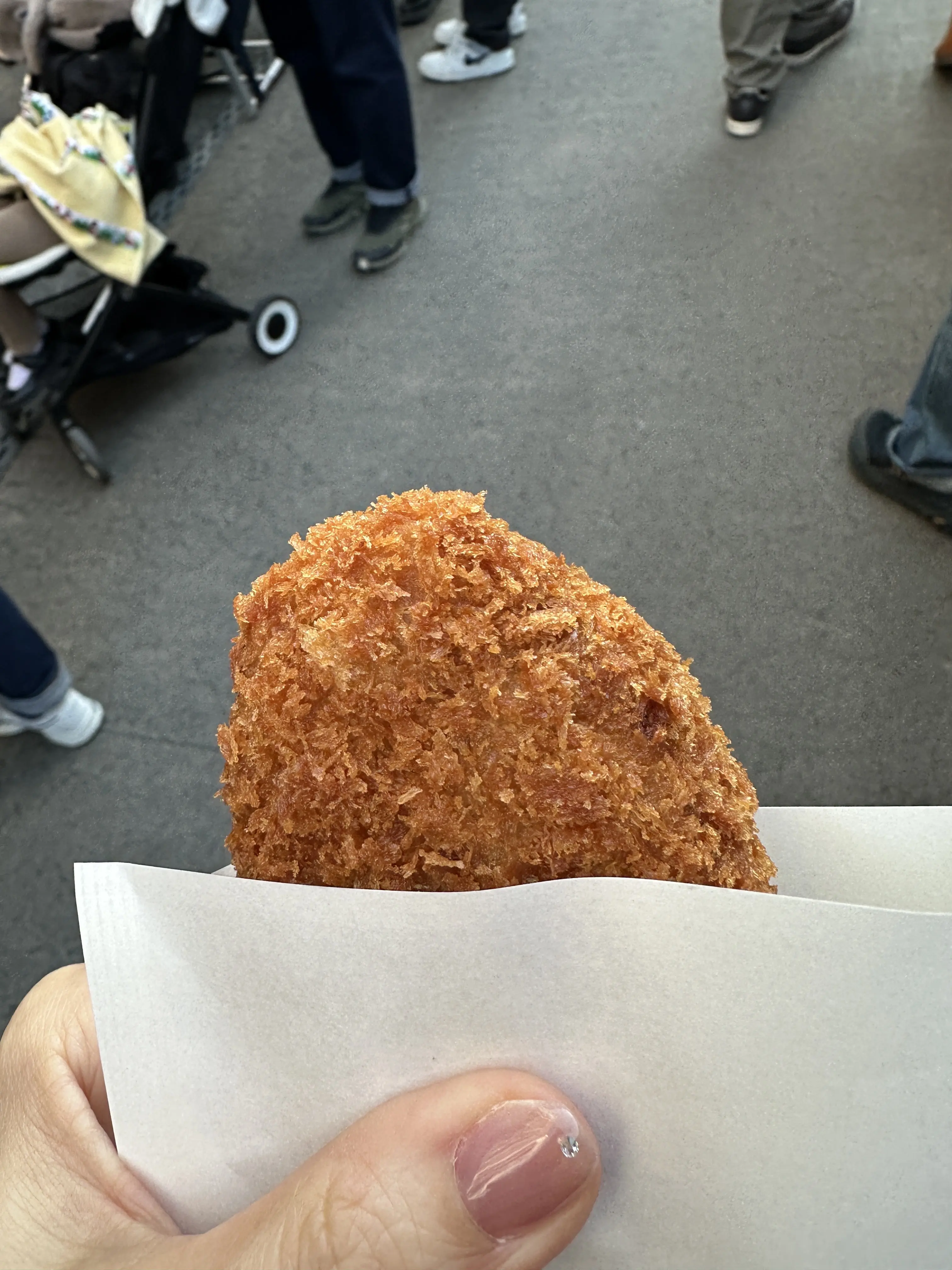 鎌倉　小町通り　食べ歩き　初詣　お正月　コロッケ　葉山牛