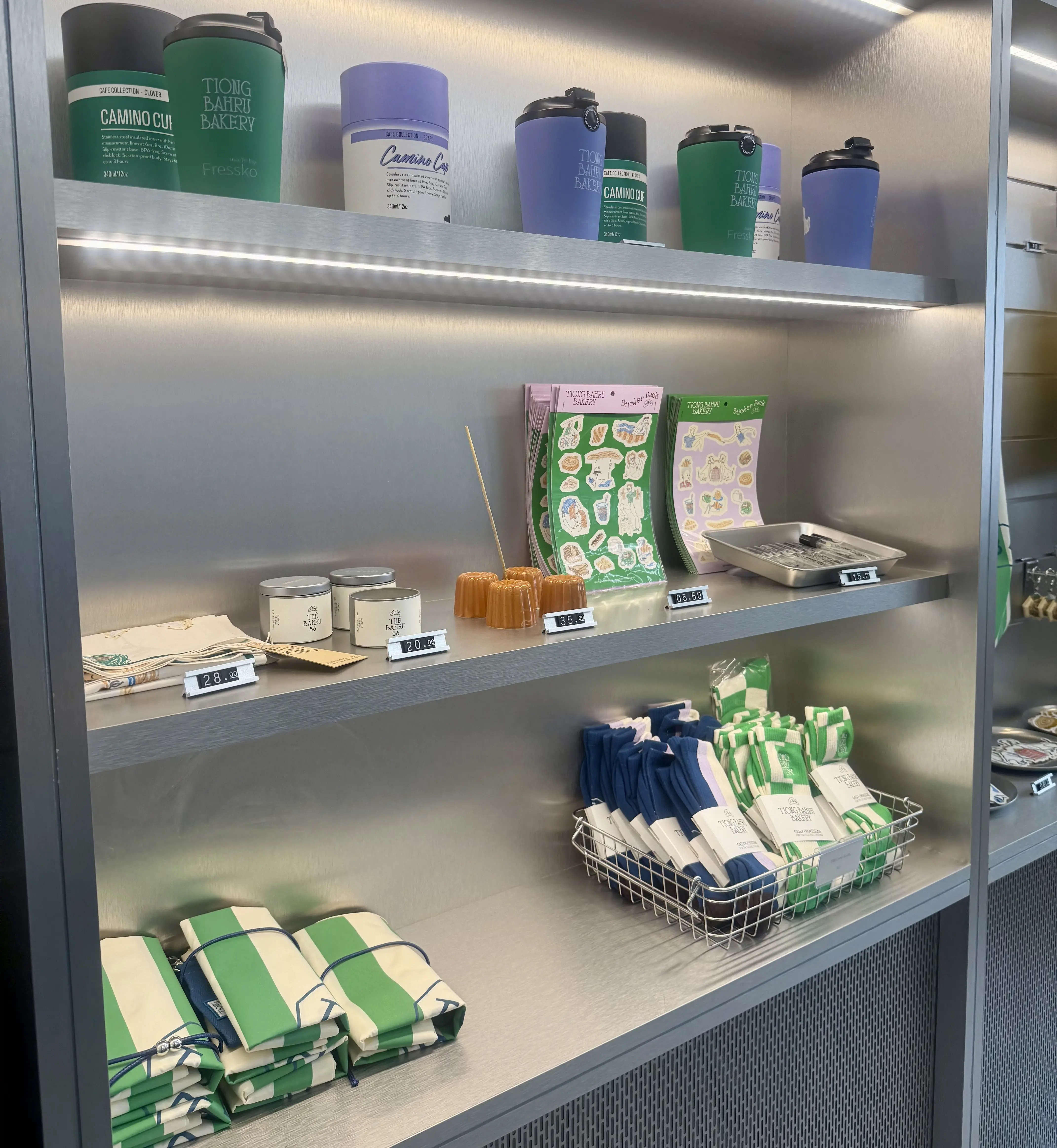 コーヒーや小物