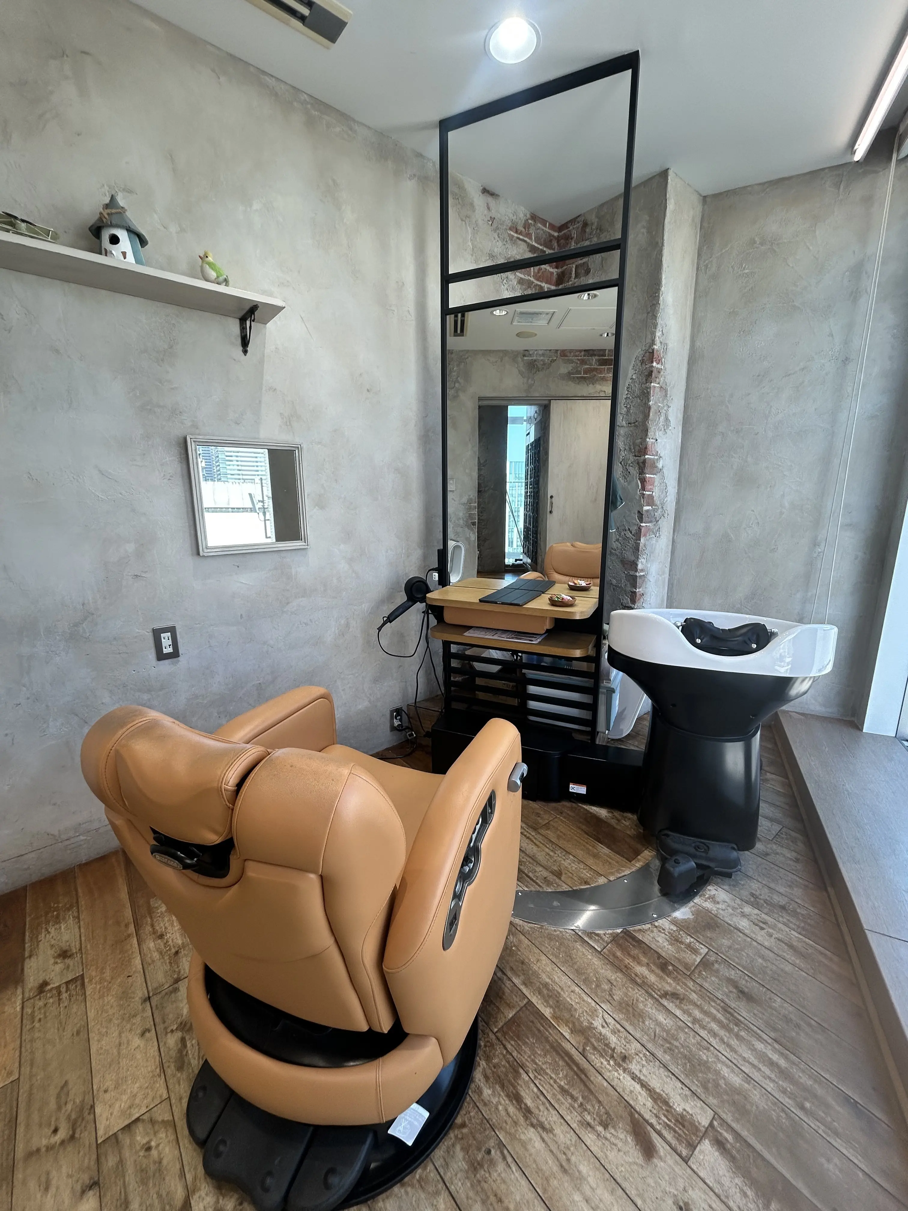 美容室　新宿AFLOAT