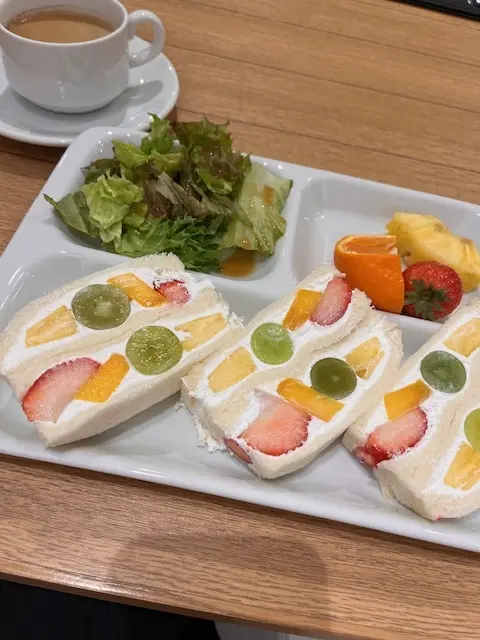 近沢レースで贈り物と横浜駅朝活_1_5