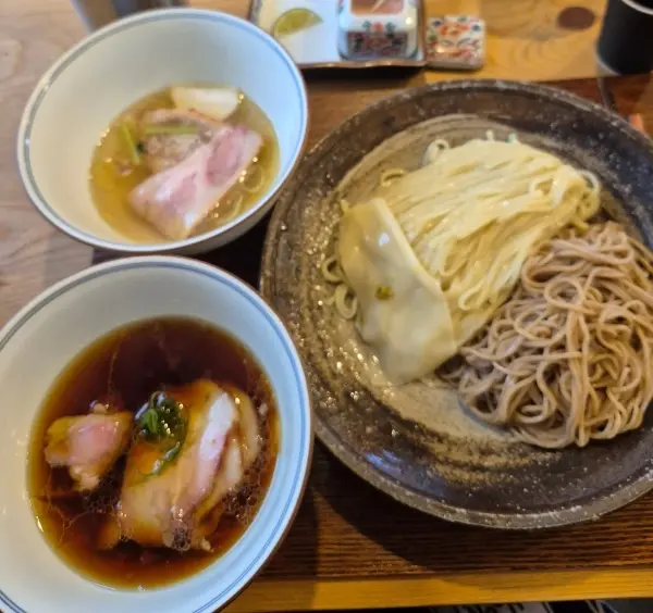 東京都食べログ1位の百名店！ラーメンFeeLで味わう至高の一杯_1_11