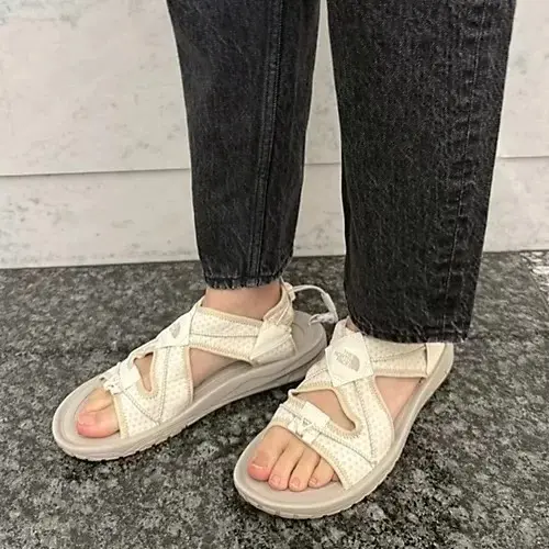【50代 旅】旅の楽しみはおしゃれから！大人の旅支度　eclat premium8月号特集_1_19