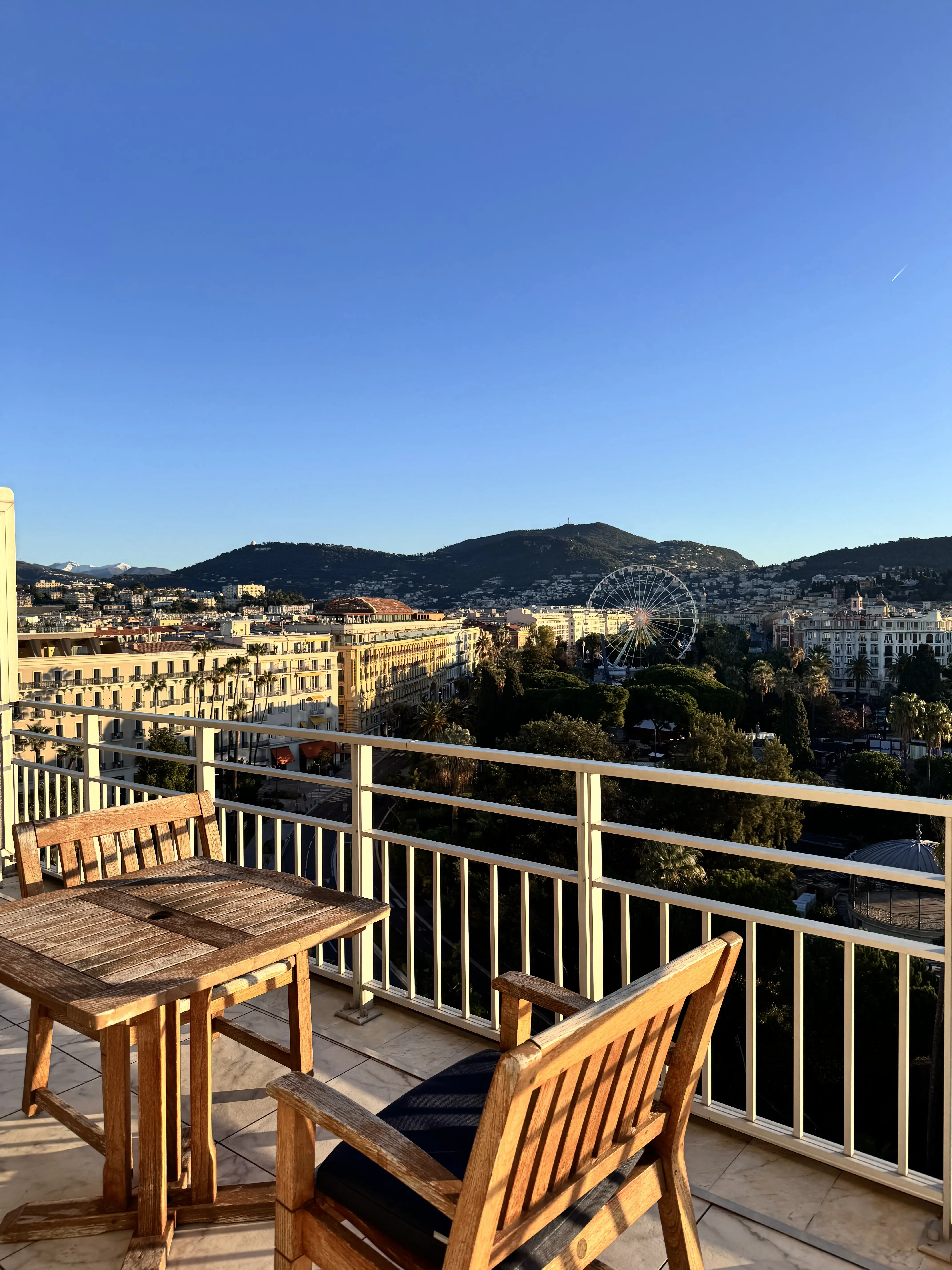 大人の冬旅in南フランス🇫🇷プラステ美デニムが大活躍！_1_2