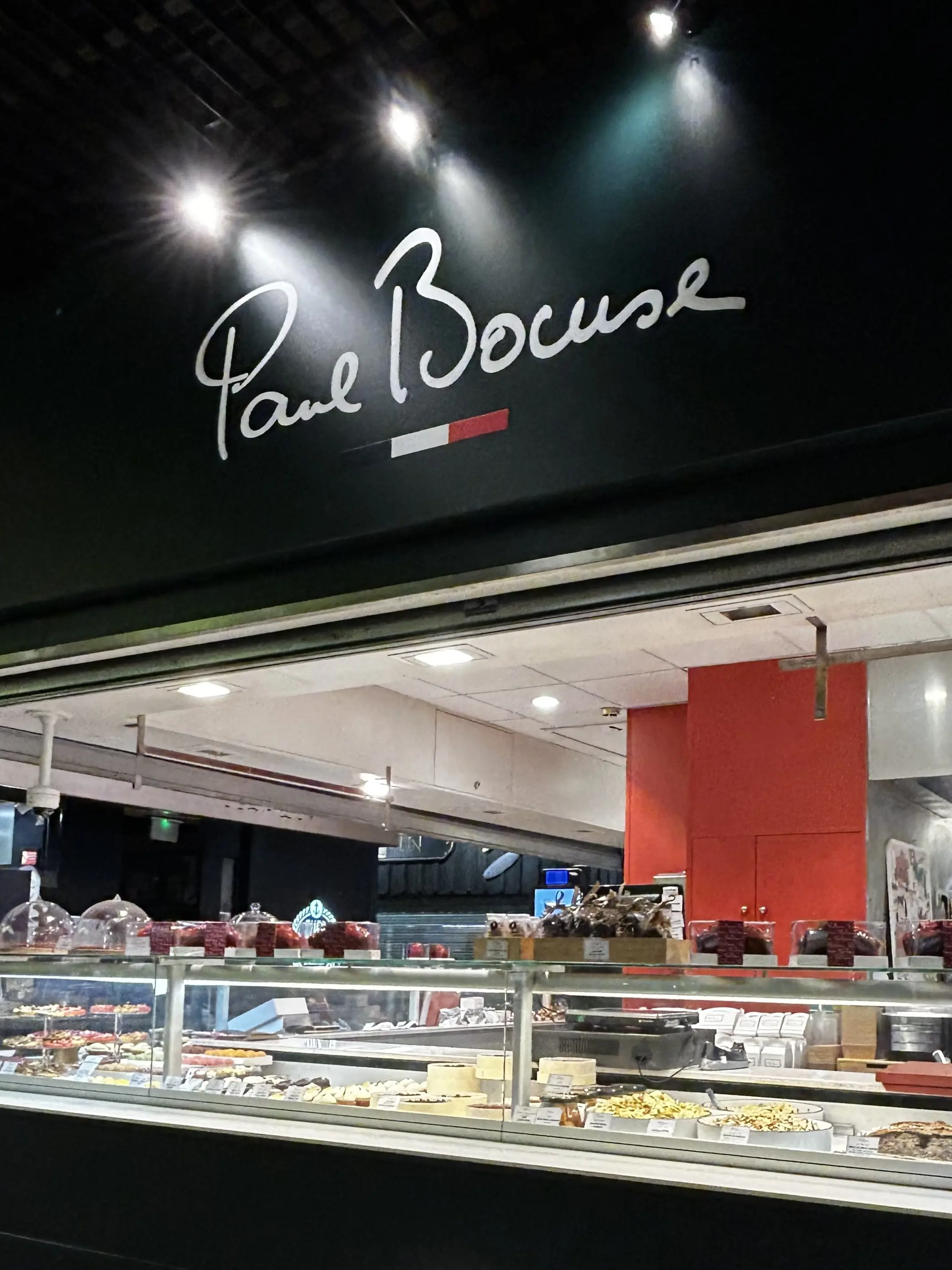 Les Halles de Lyon Paul Bocuse「ポール・ボキューズ市場
