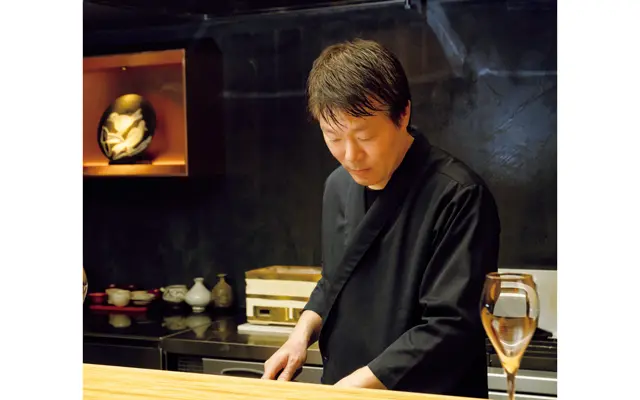 篠氏は山の上ホテルで修業後、和食店の店長を経験、和食にも精通