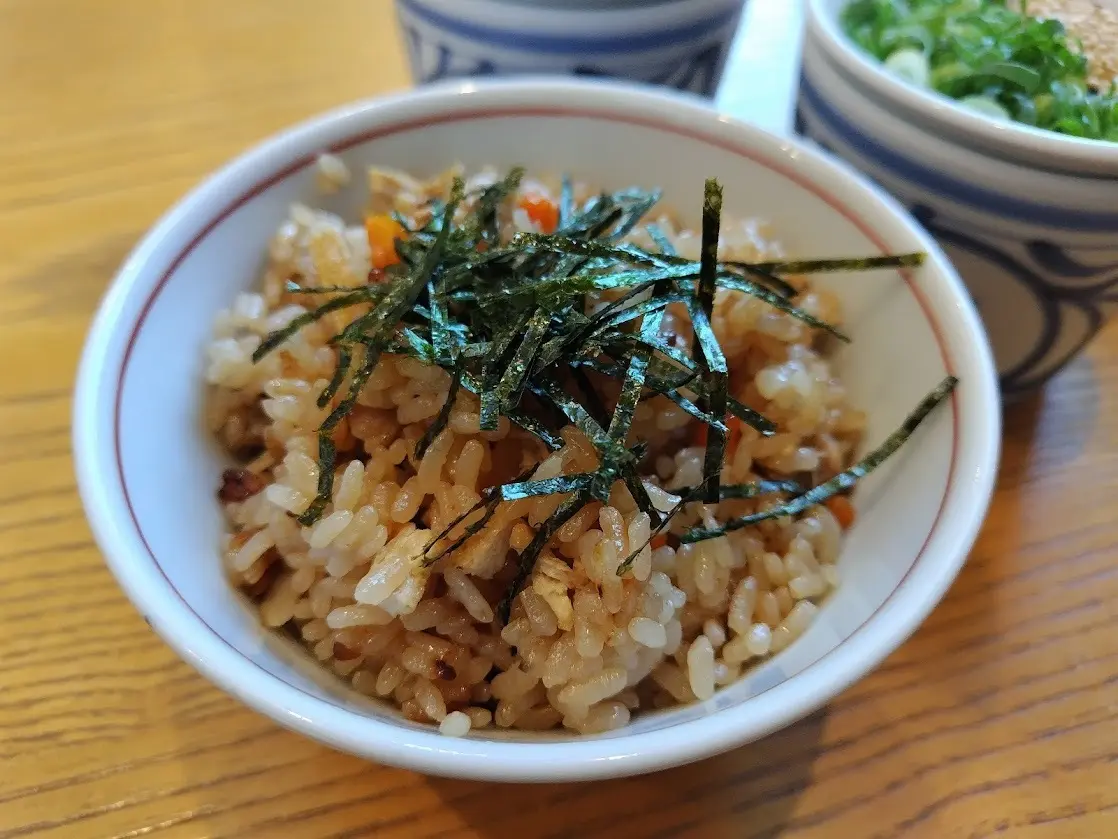 日替わり炊き込みご飯 鶏の炊き込みご飯