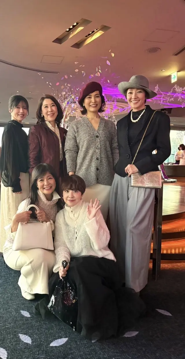 アフタヌーンティーパーティで素敵なJマダムの皆さまと楽しいひととき_1_14