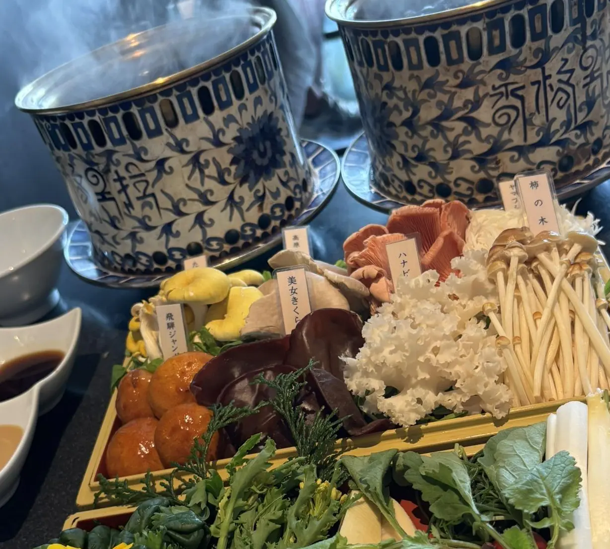 シンプルコーデには光沢をプラス_1_15
