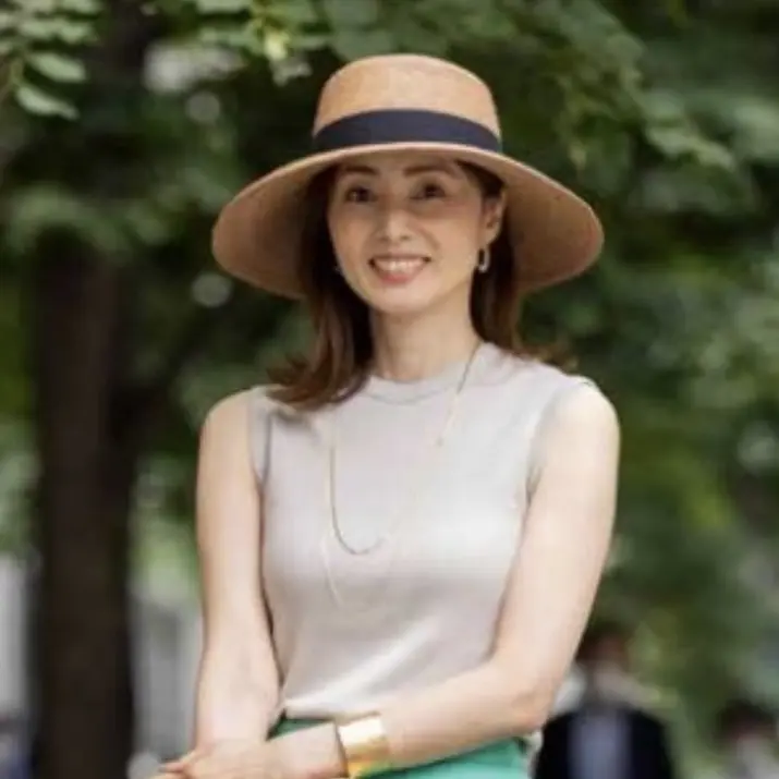 クリスマスカラーとしてZARAの赤トップス❤️を取り入れ、華やか気分で「パテ・ド・カンパーニュ」レッスンへ！_1_14