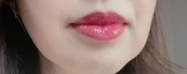 ディオールの新・リップ マキシマイザー026を唇に塗った時の色味