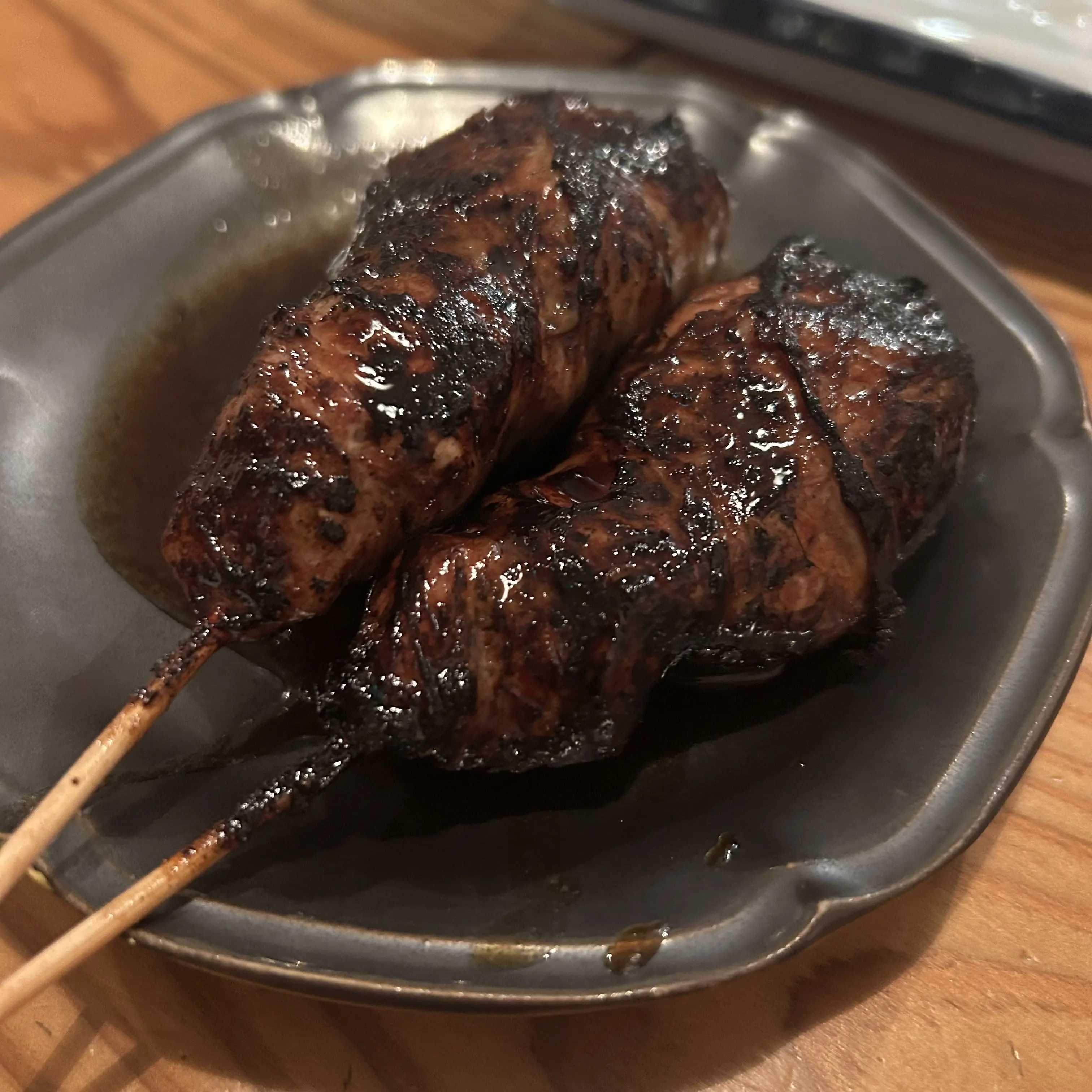 予約の出来ないもつ焼きの店。ファッションも飲みっぷりも男前な日。_1_16