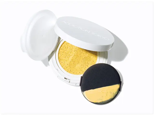 スキンケアUV タッチアップ クッション 102(限定色)SPF45・ PA+++ 12g ¥4,400・ケース¥1,430/アディクション ビューティ