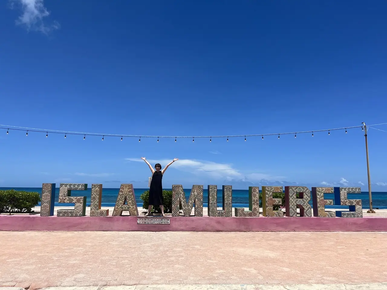 isla mujeres カラフルオブジェ