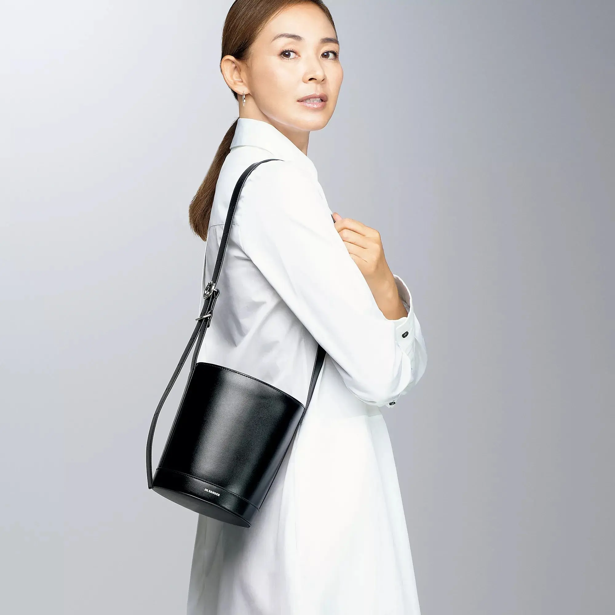 欲しいのは冬を彩るパワーアイテム！ 「JIL SANDER」の名品バッグ“CANNOLO”_1_5