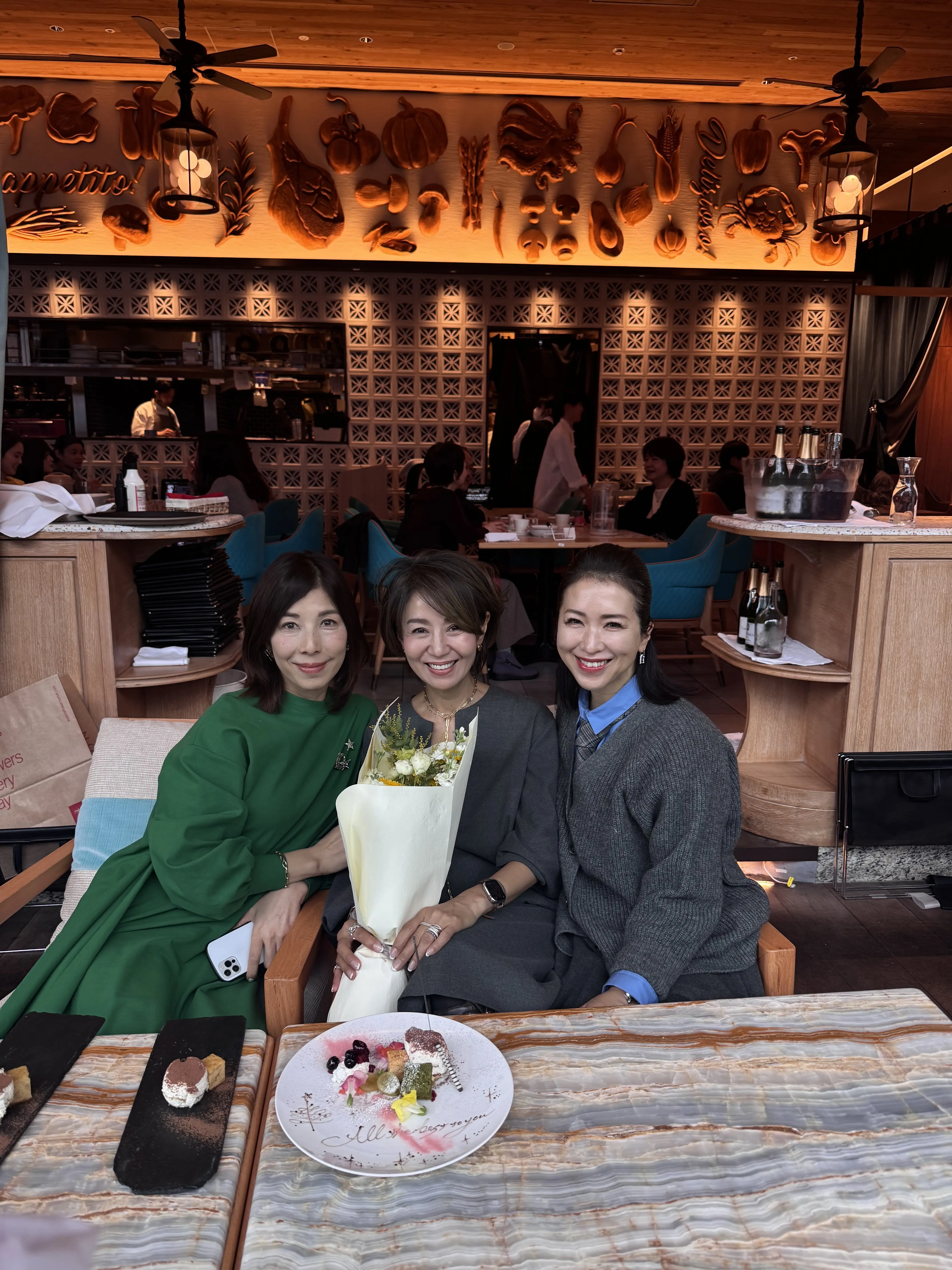 鈴木たまえさんの新しい門出をお祝いしました。_1_1