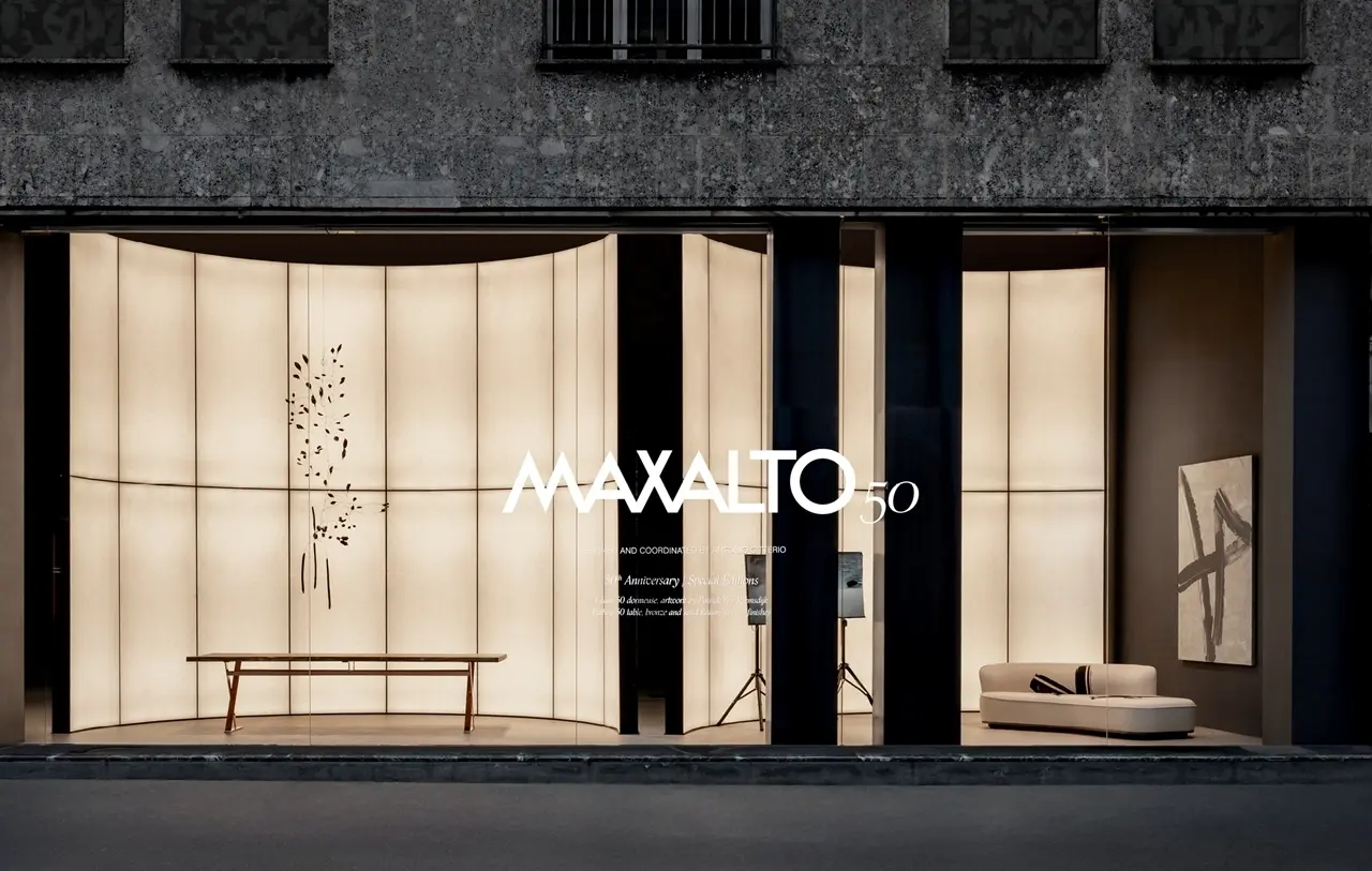 Maxalto 50周年記念限定モデル展示