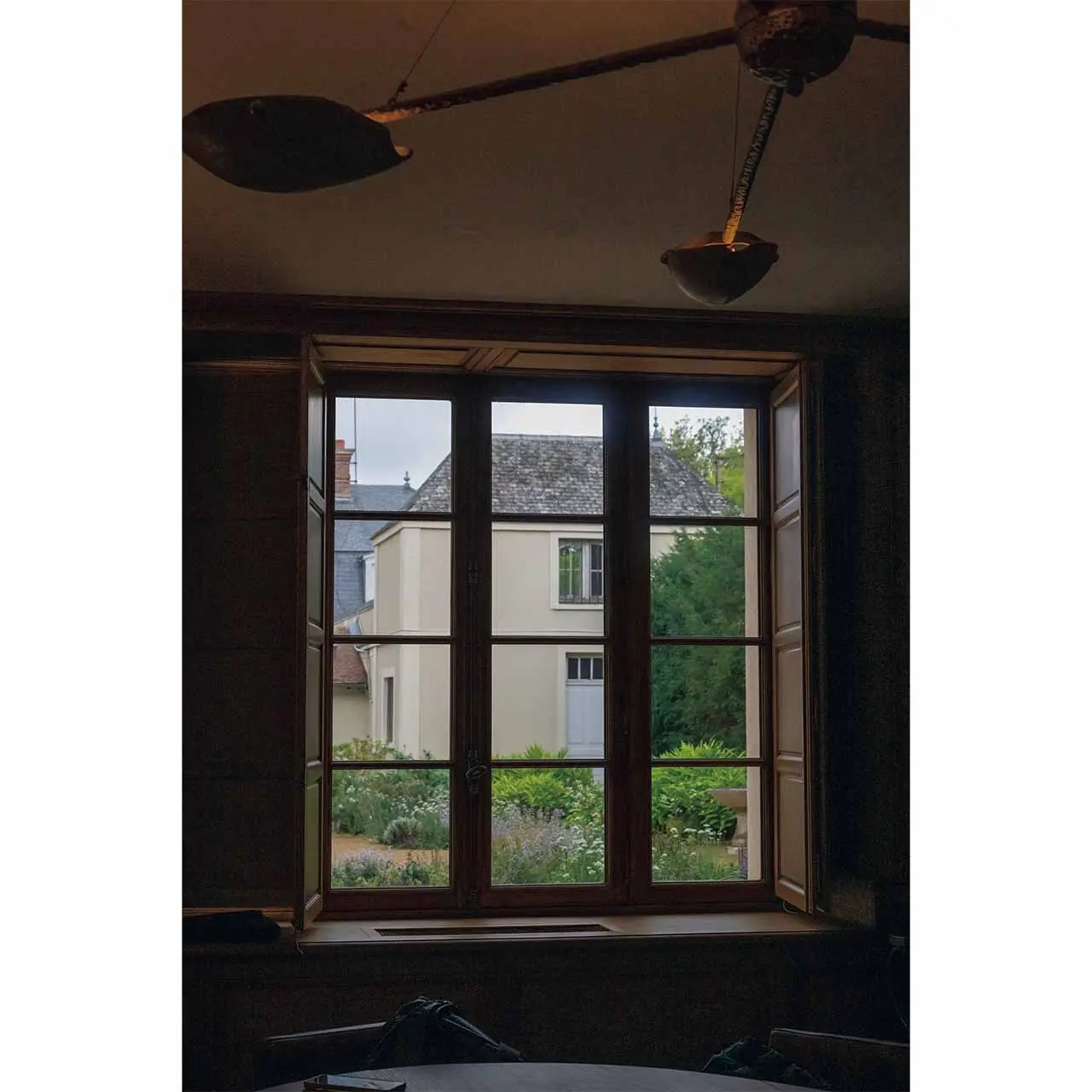 中庭に面した窓。館内のあら ゆるコーナーがフォトジェニック